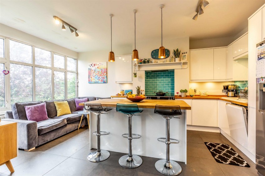 Images for Harcourt Road | Redland